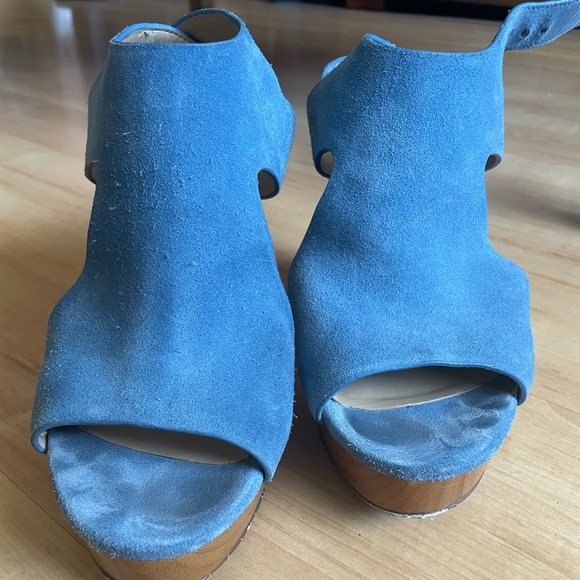 Michael Kors Espadrille Wedges, Sky Blue Suede, Sz 8.5Medium - Picture 7 of 8